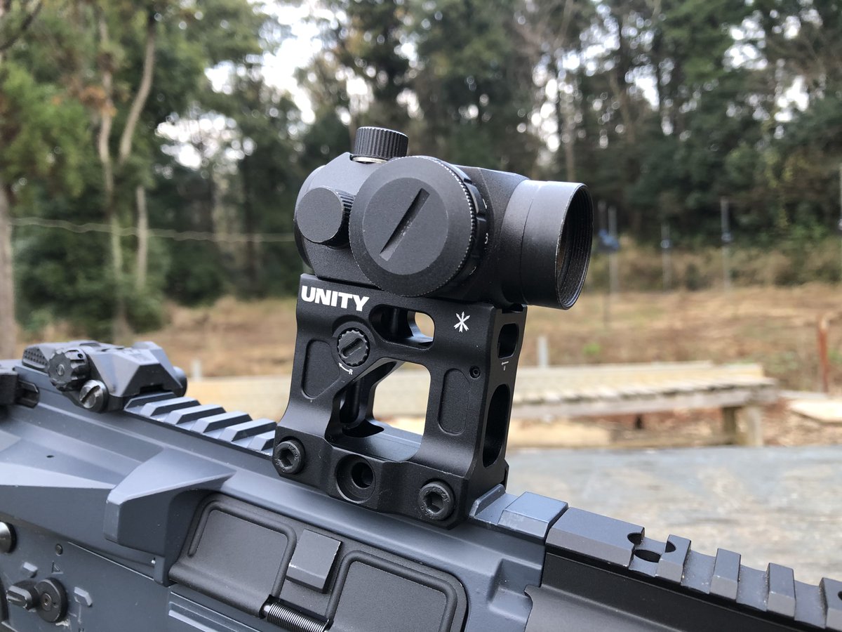 PTS×Unity TacticalのFASTマイクロマウント。エイムポイントT1／T2