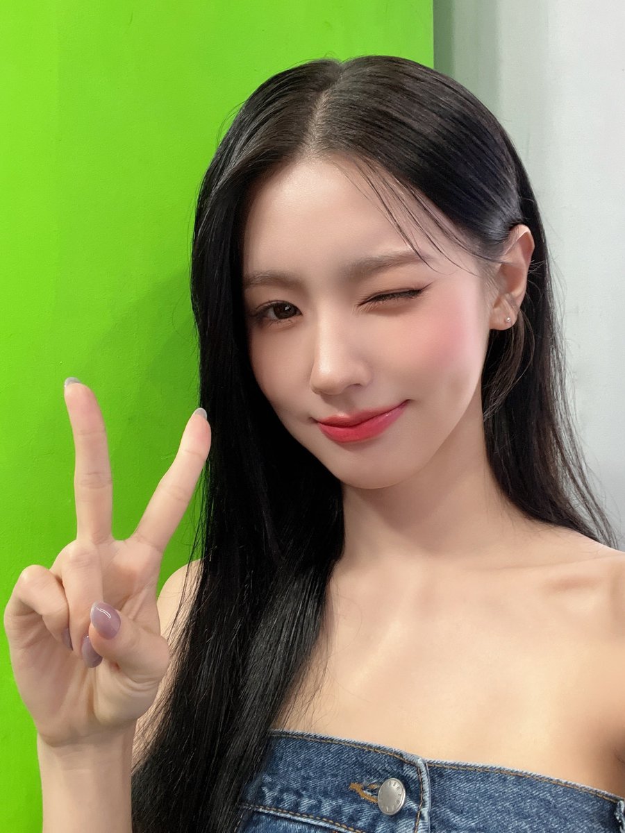 (G)I-DLE I FEEL 一直娯 中華 上海　当選者　限定　ミヨン G)I-DLE I FEEL 一直娯 中華 上海 当選者 限定 ミヨン G)I-DLE I FEEL