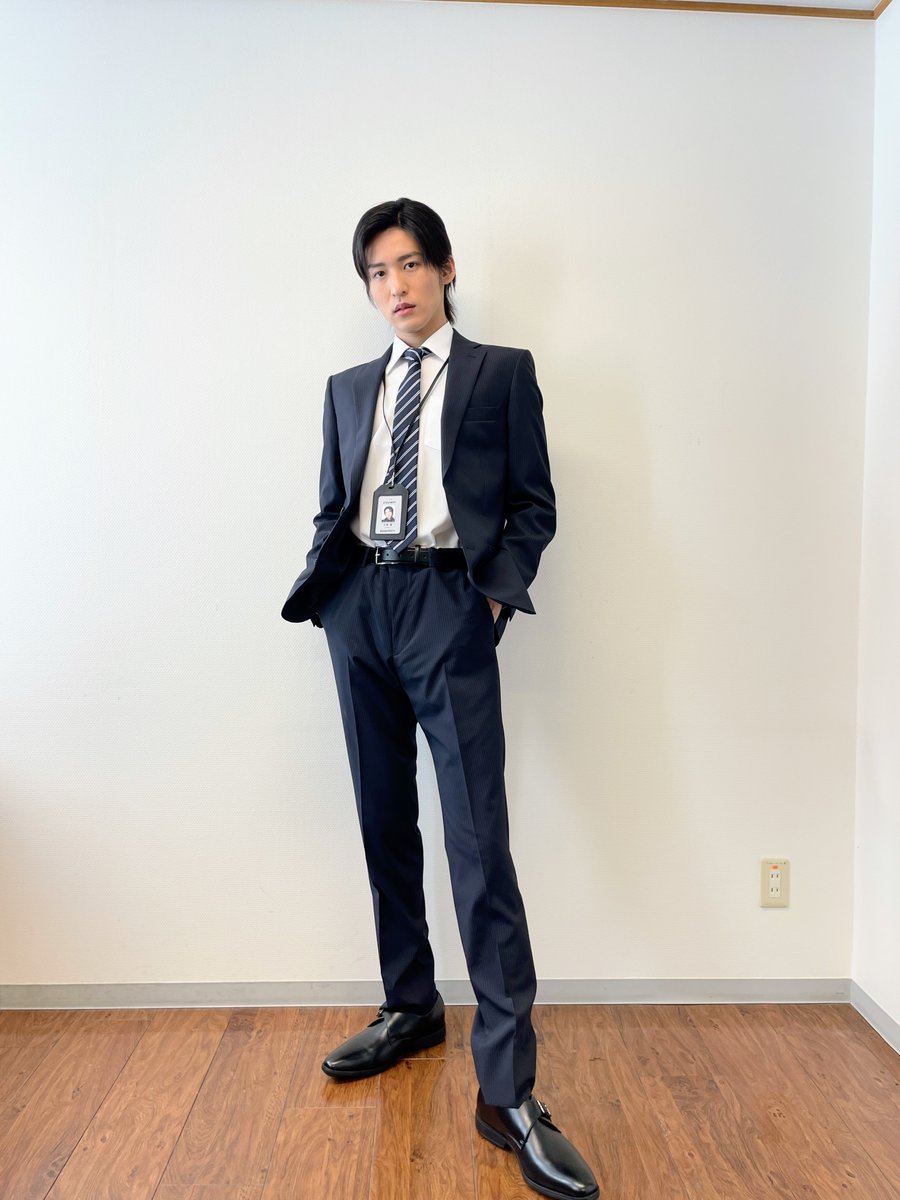 👨‍💻 #デンホリ オフショット公開📸 ＼ 〜 #目黒蓮 ビジネスマンver