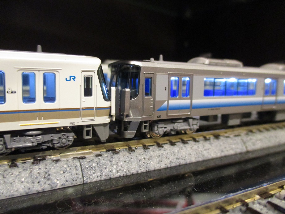 Wパンタ仕様の221系との併結に】 223系2500番台 嵯峨野線 4両セット特