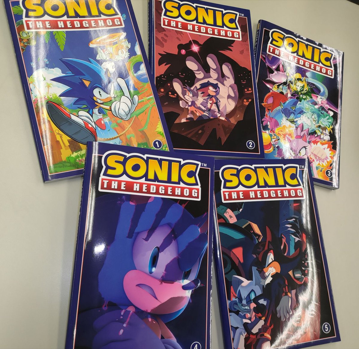 アメコミ版【ソニック・ザ・ヘッジホッグ】1～5巻 大好評発売中です