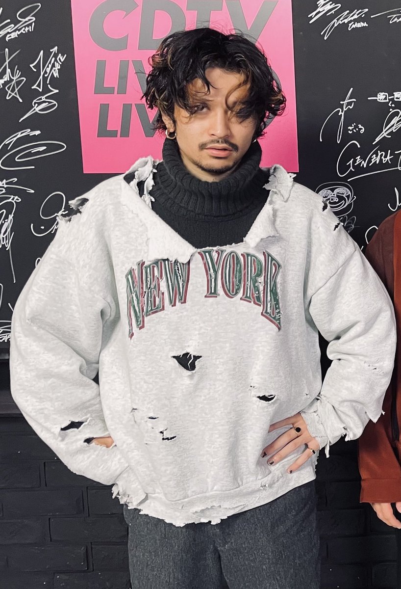 ボロトレーナー 遂に逝かれた ㅤ 洗濯機が古いせいなのか 洗濯する度に