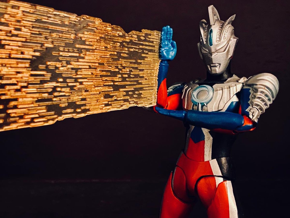 S.H.Figuarts 「親子の力、おかりします！」 ウルトラマンオーブ
