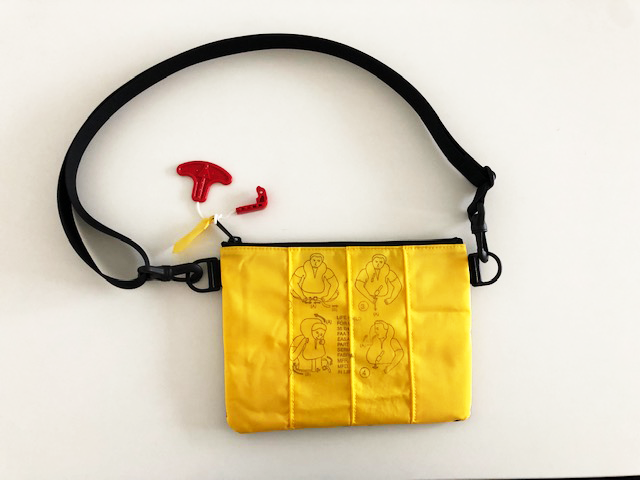 ご好評につき再販中📢／／ 定期交換で役目を終えた ライフベストの廃材