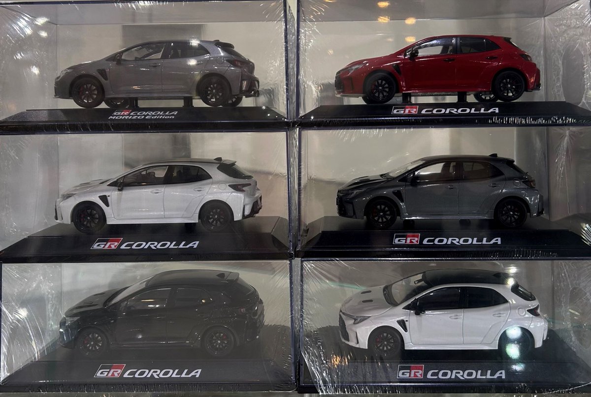 GRカローラミニカー 2色セット トヨタ博物館 / TOYOTA AUTOMOBILE