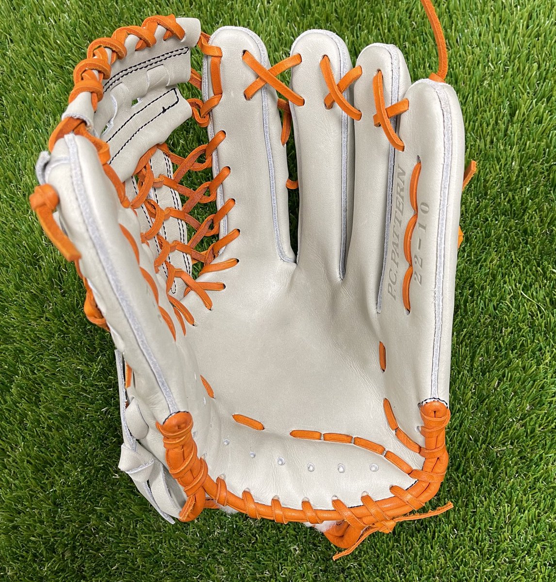 こちらのグラブはプロ選手のみの仕様となります※ #杉谷拳士 #杉谷社長