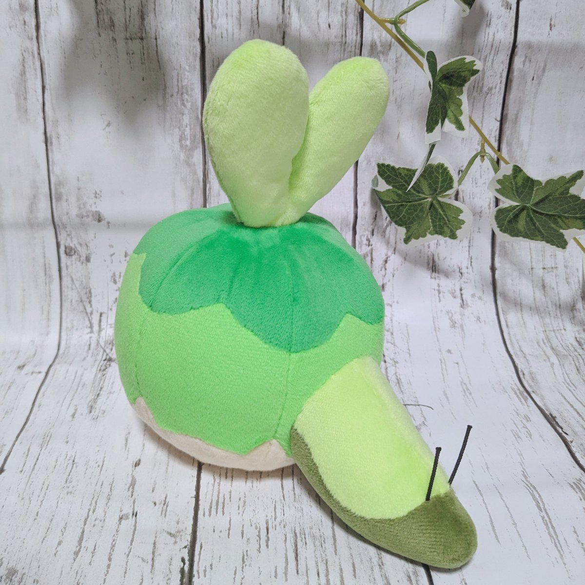 等身大色違いカジッチュのぬいぐるみを作りました🍏🐉中に重りを入れて