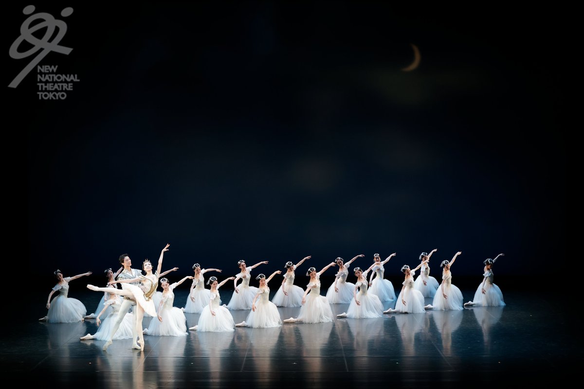 本日11/15（土）、#新国立劇場 中劇場にて #新国立劇場バレエ研修所