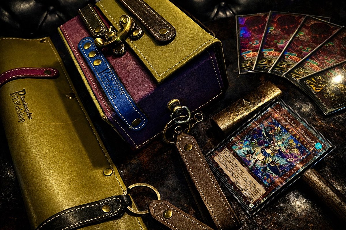 初売最終日！Pvt.Workshop 本革 デッキケース ハーフプレマケース 初売