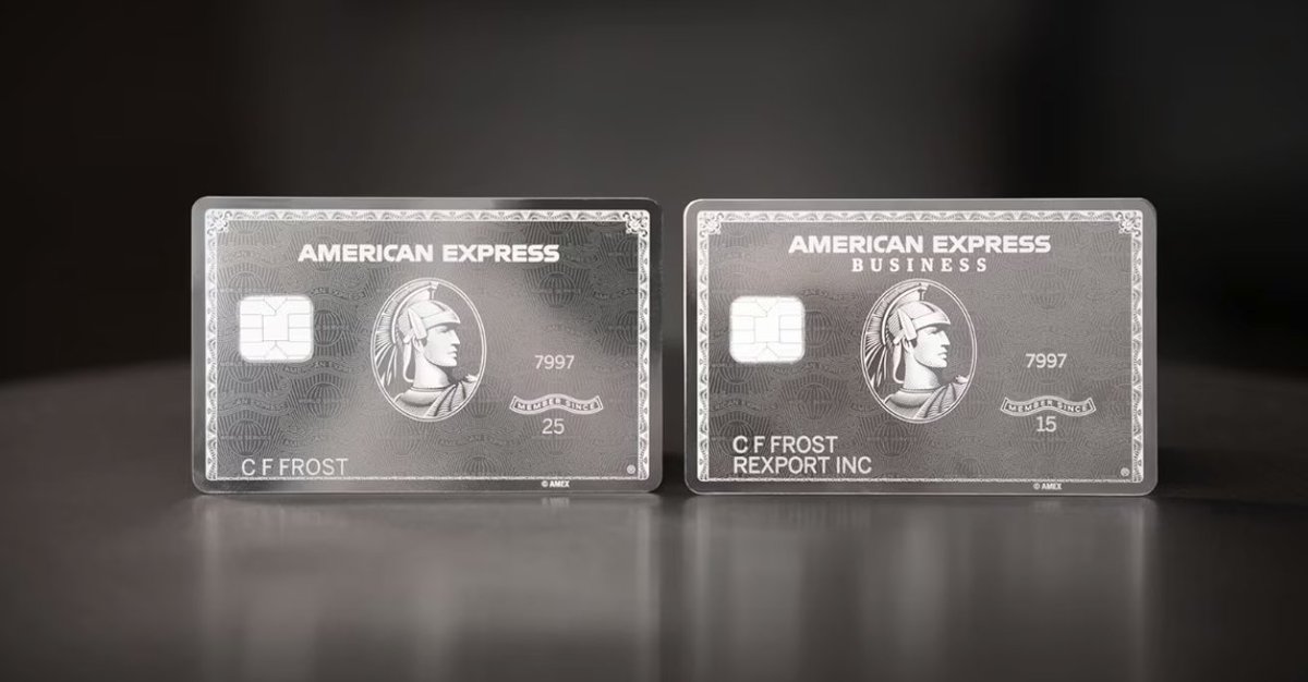 アメックスのプラチナカード。新しい “limited-edition mirror card