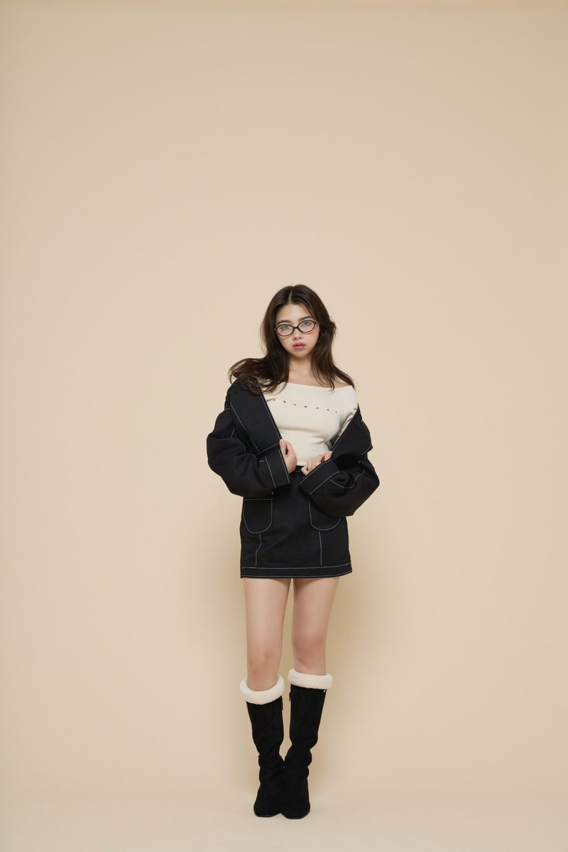 Sophy boa boots color ivory/black size 36/37/38 ¥22000-tax in 脚を