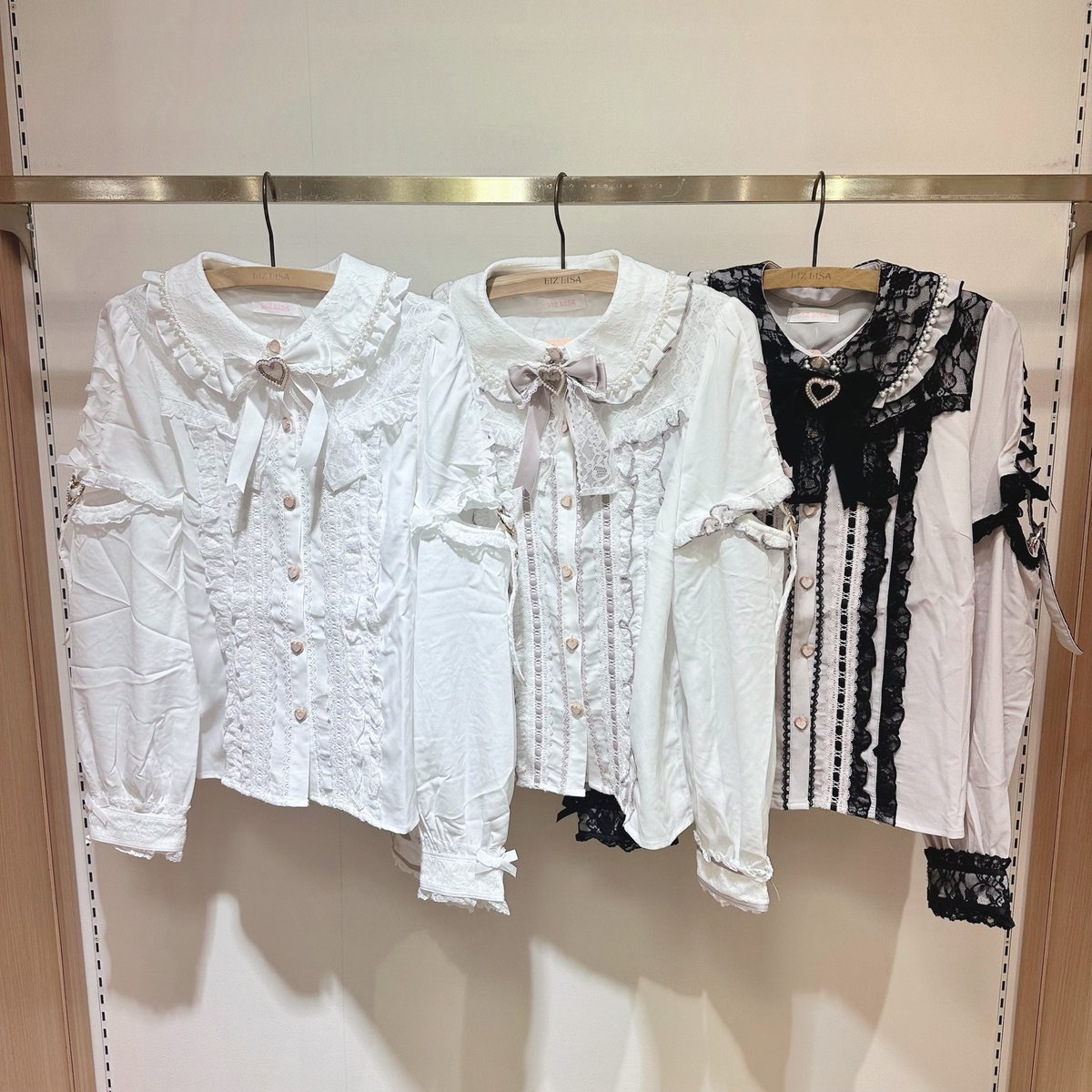 近鉄ℙ𝕒𝕤𝕤'𝕖店 ℕ𝕖𝕨 𝔸𝕣𝕣𝕚𝕧𝕒𝕝 ❤︎カットアウトスリーブ