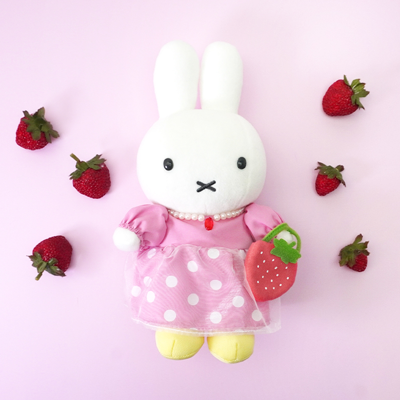 好評発売中！miffy style限定 いちごドレスミッフィーぬいぐるみ