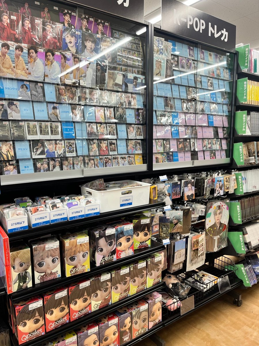 買取と合わせて、10月からK-POPグッズの販売も開始いたしました！ BTS