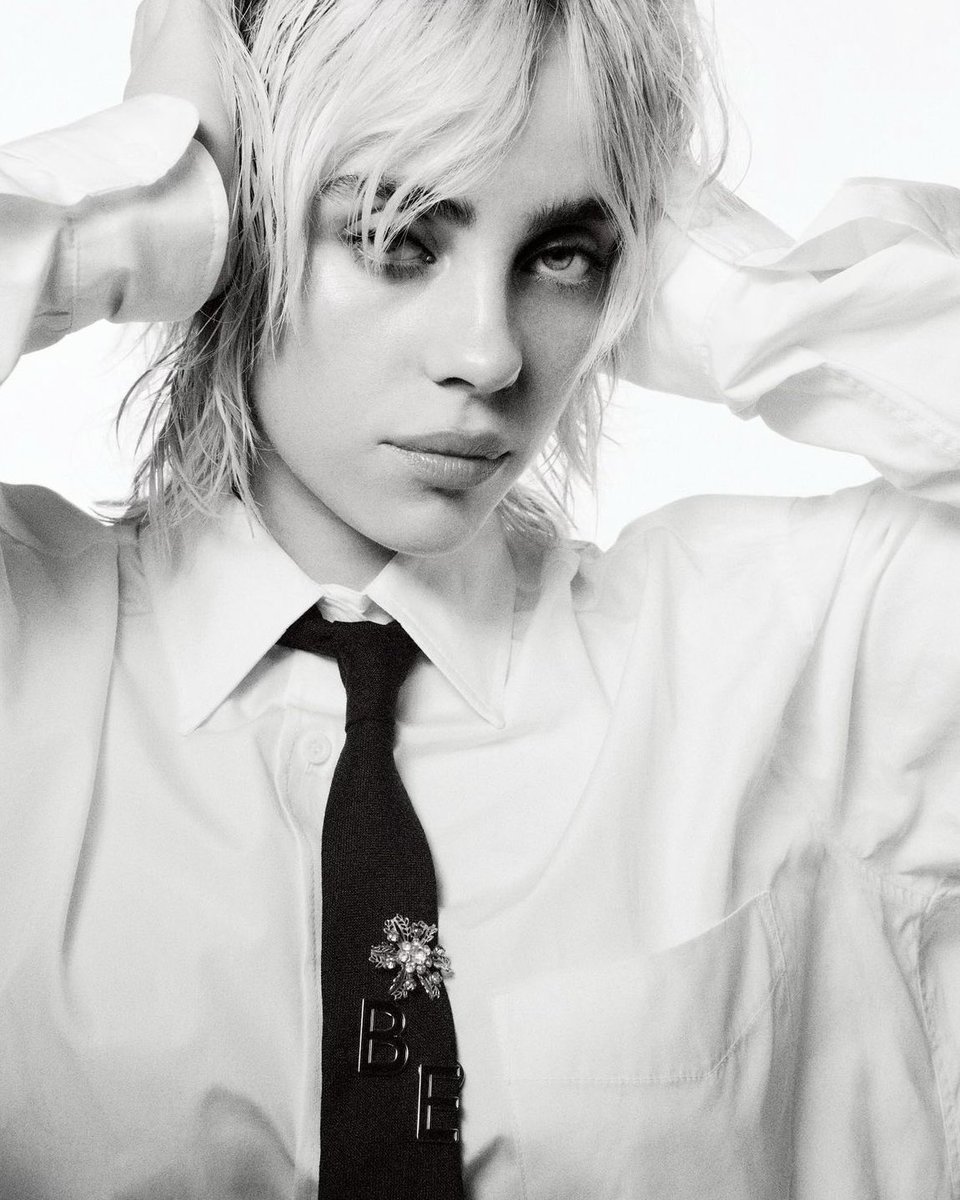 ビリー・アイリッシュ がファッション誌『VOGUE』のカバーと誌面に登場