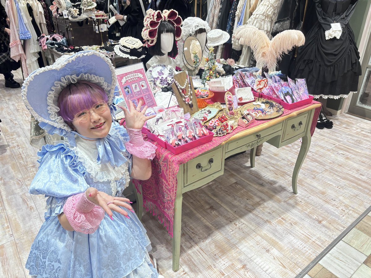 こんばんは #星箱新宿店 です🕊️💫 millna様1日店長無事に終了しま