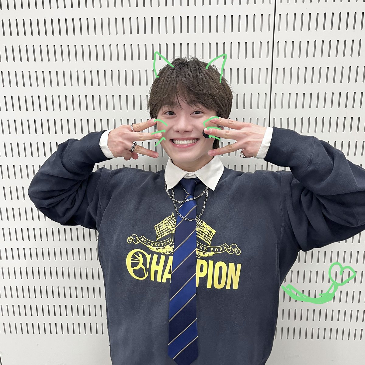 🐱今日は猫の日‍🐈💚 #にゃにわ男子 #大橋和也