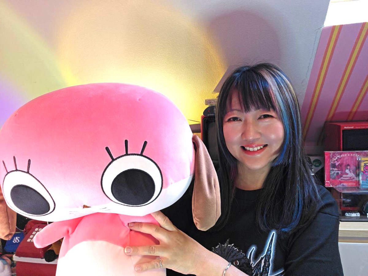 妄想代理人』SEVESKIGさんのマロミぬいぐるみをいただきました