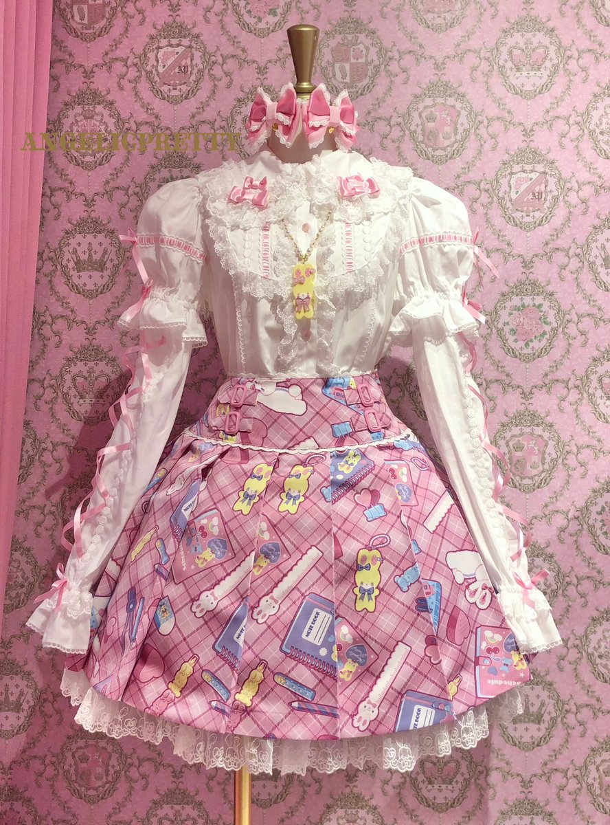 ✨New Arrival✨ ♡ティアラレースはしごリボン付け袖ブラウス ♡シロ