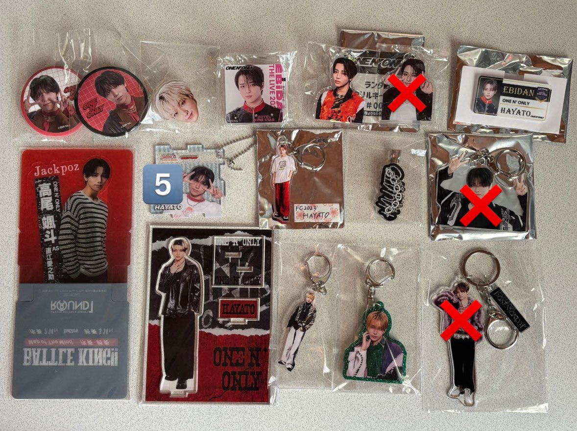 ONENONLY ワンエン グッズ 買取 交換 アクスタ アクキー アクリル