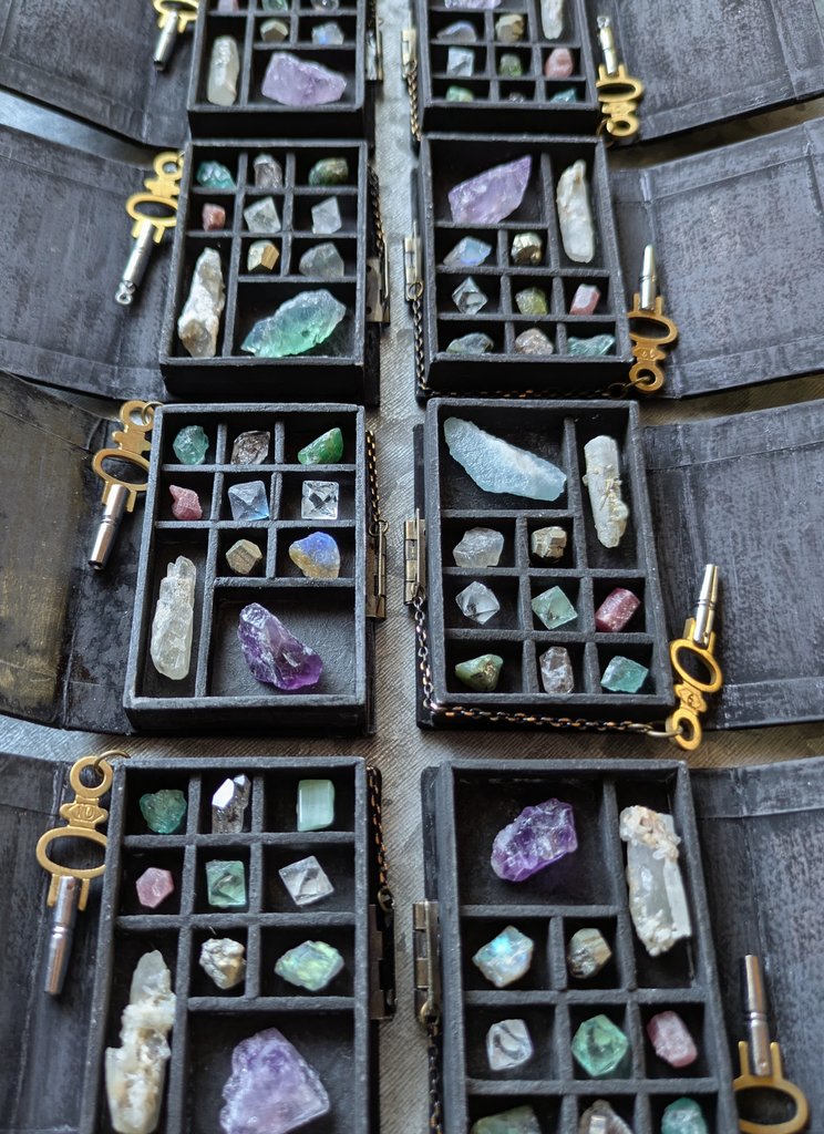 最果て古書店tile (@saihatetile) / Posts / X