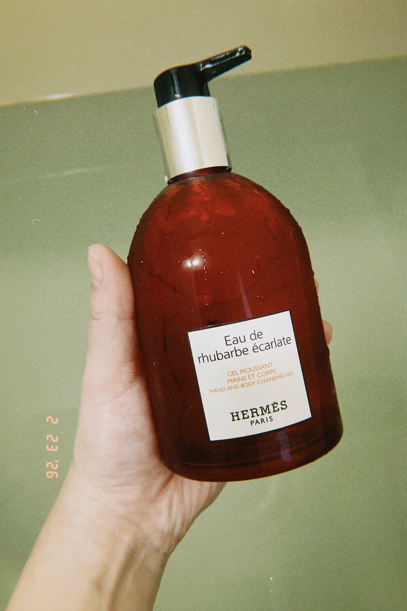 テニス行って大量に汗かいて、終わりにビール呑んで帰ってきたら朝より