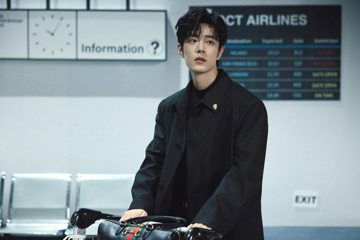 2026/02/24 肖戦工作室微博更新 Gucciの装いでミラノへ✈ 画像18枚公開