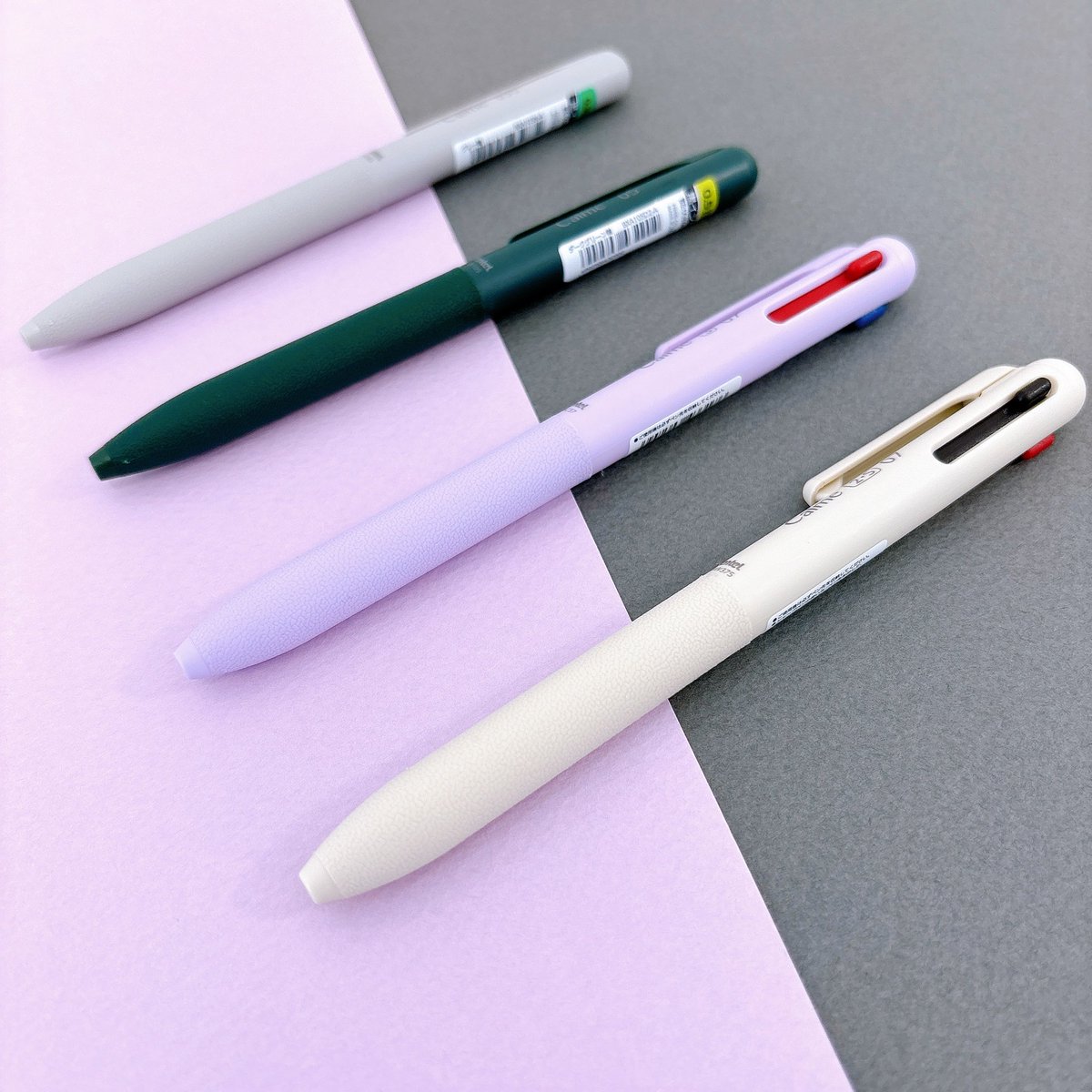 本日はぺんてるの『Calme』のご紹介✨ ⁡ 気品とやさしさの静穏設計の