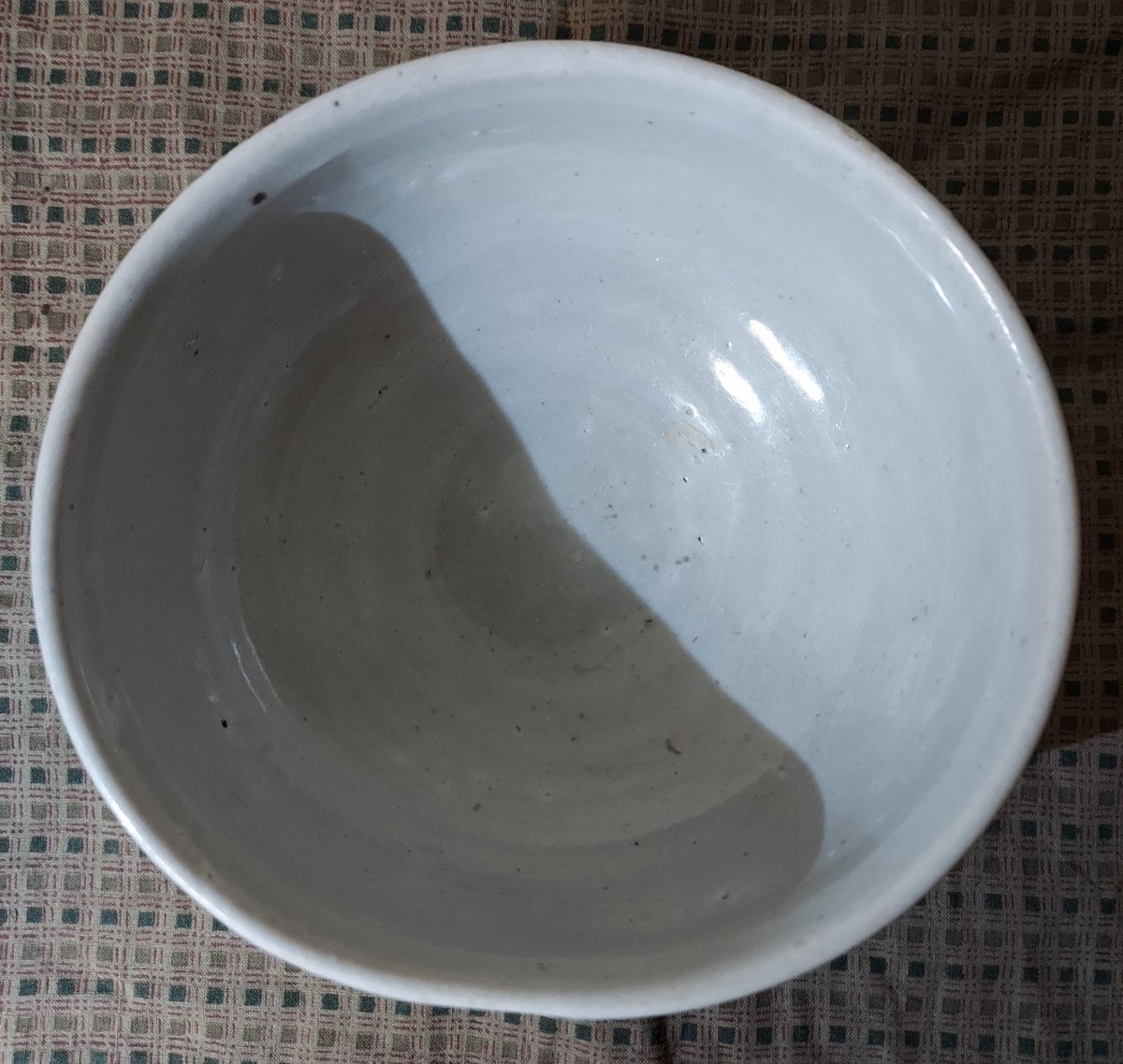 京都の骨董屋さんで李朝初期官窯の【堅手茶碗】をお迎えさせていただき