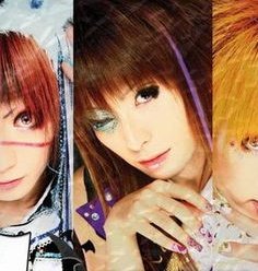 90年代ヴィジュアル系考察日記 十字架と悲劇の蘇生 (@90visualkei