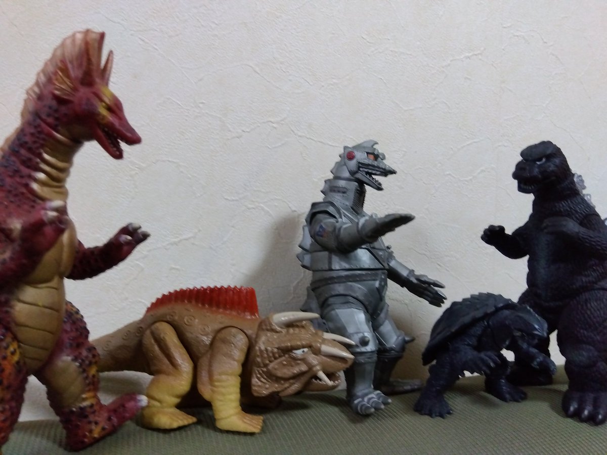 連勤二日目、明日からは少し楽になりそうな気がする今日の職場獣は