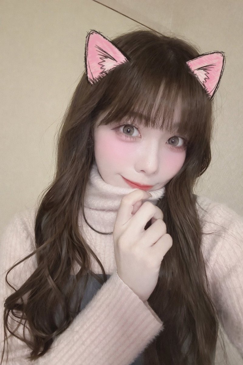 おはらぶ🐱💞 にゃんにゃんにゃんの猫の日だね😻 金曜に髪の毛染めて