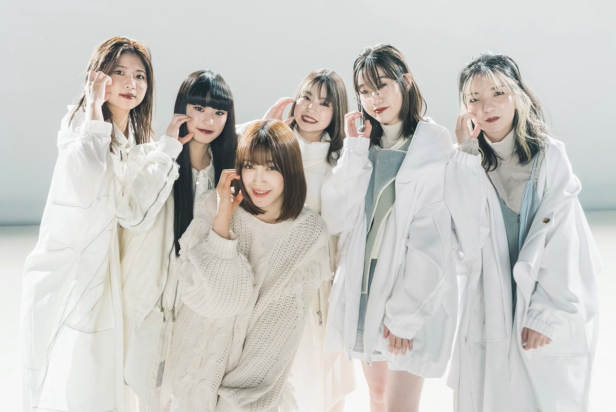 なんでシャチ恋ポーズしてるの？😂 ゆりかちゃんエクステ可愛すぎる