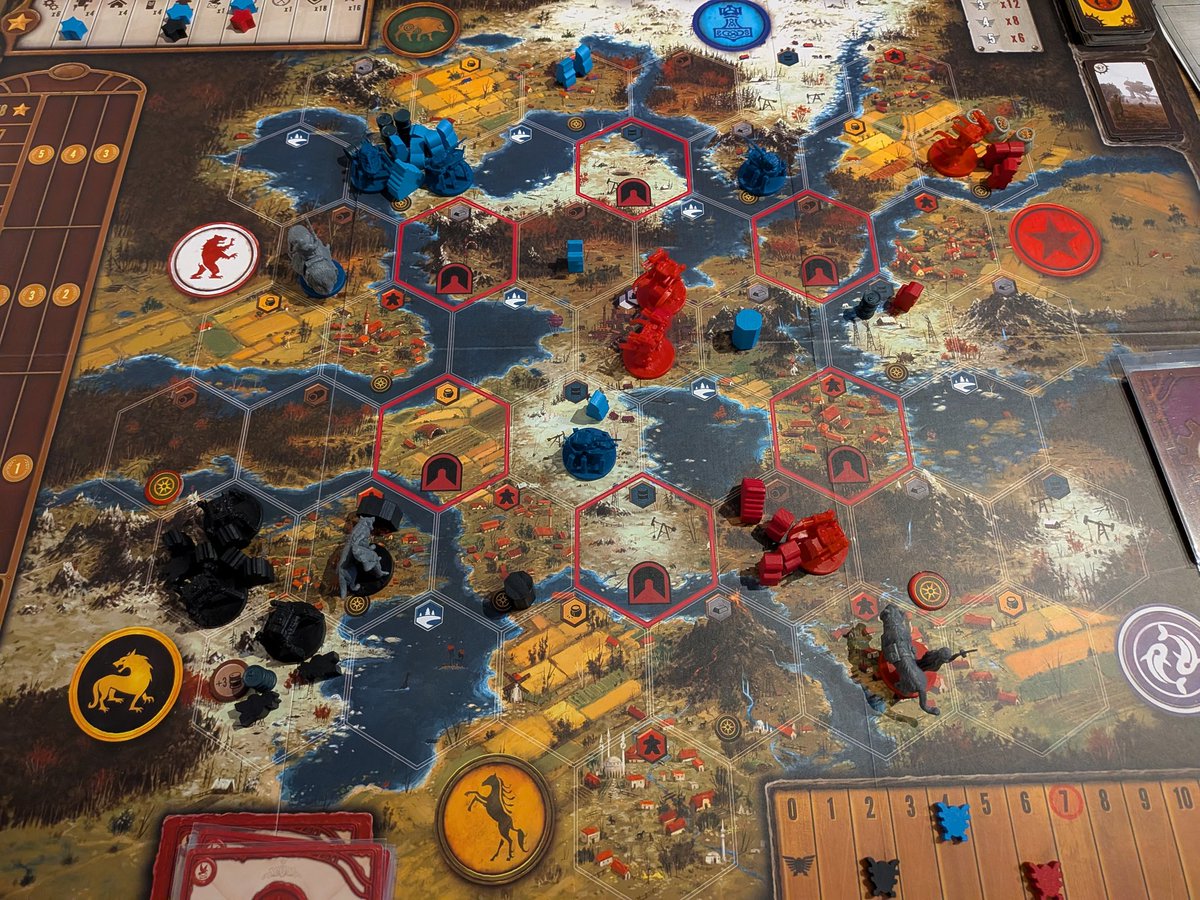 サイズで遊んで頂いております✨️ 戦略うずまく陣取り合戦🔥 でも