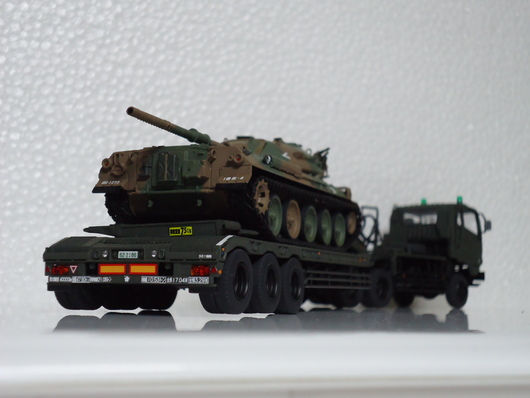 アオシマ・陸上自衛隊 73式特大型セミトレーラー