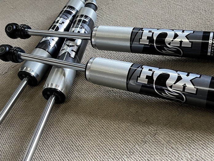 ジムニー用FOXショック、今なら年内納品可能かも⁉ : 北海道のジムニー