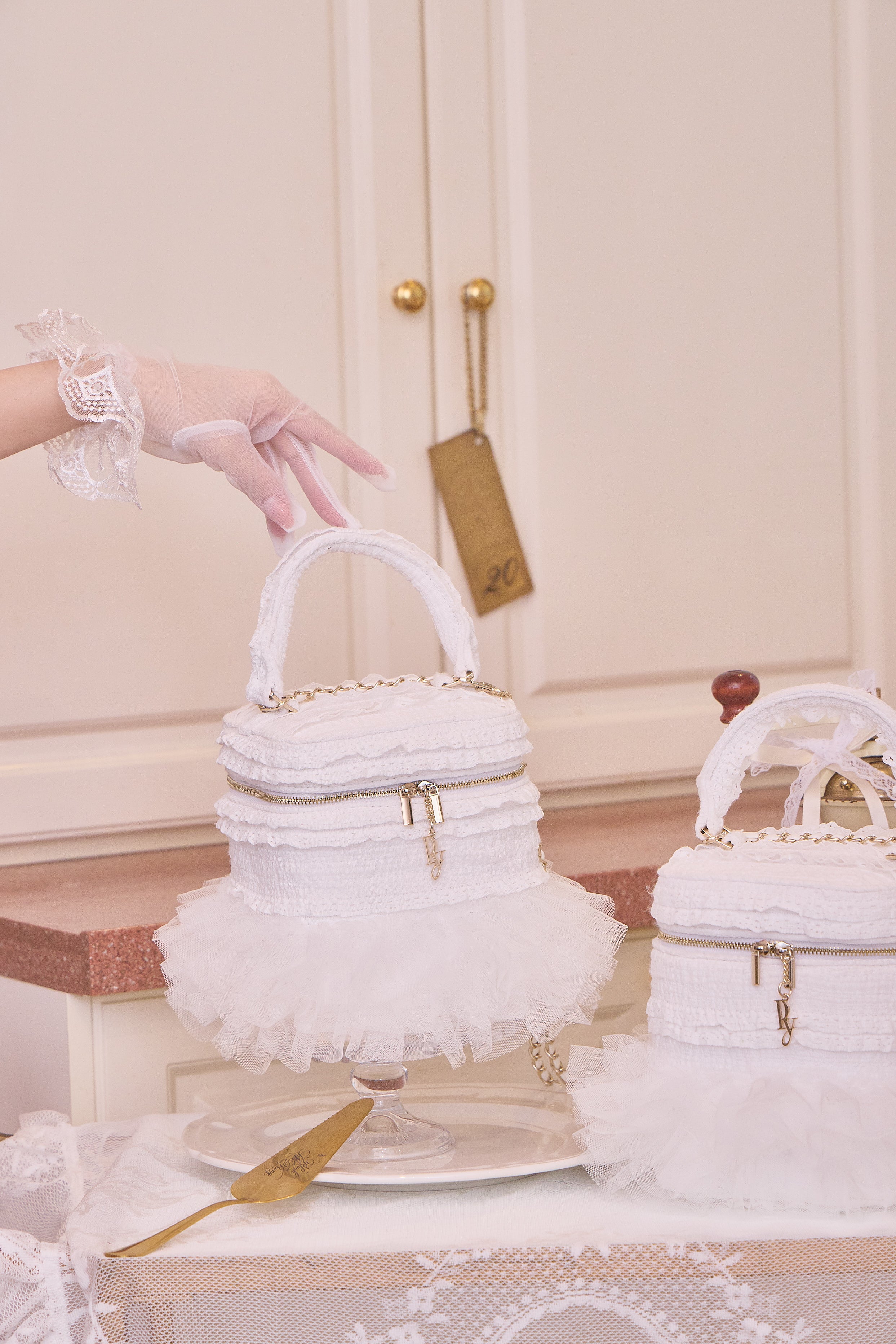 MINETTE HOLIDAY CAKE VANITY BAG【残りわずか】