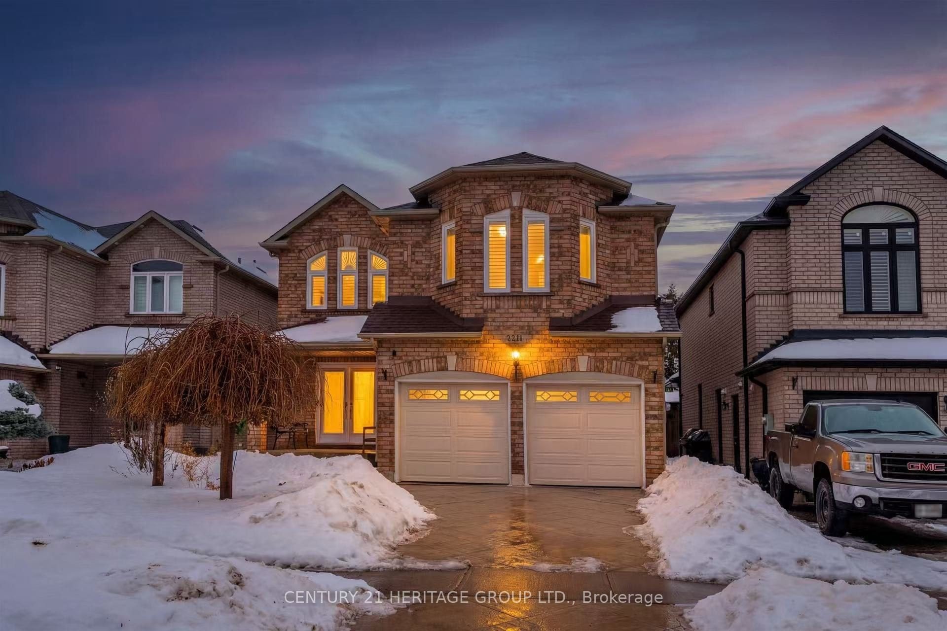 24 Foxhill Drive Vaughan | Zolo.ca