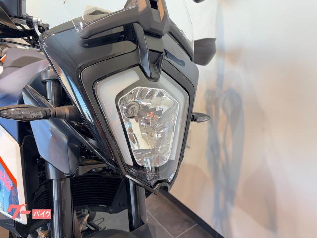 KTM 250アドベンチャー 未使用車 AKRAPOVICマフラー