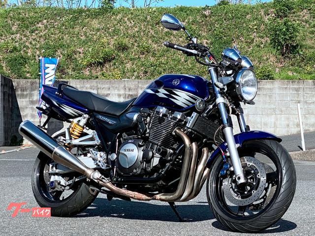 ヤマハ XJR1300 MORIWAKI製バックステップ