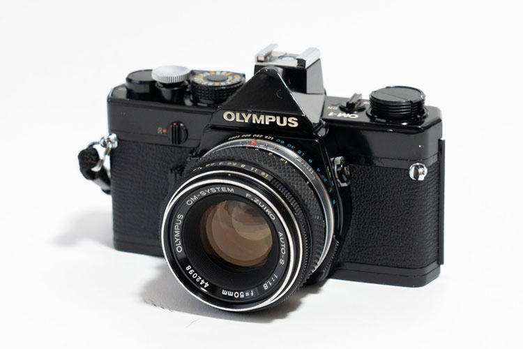 ウチヤマシンヤのカメラ語り Part.05「オリンパス OM-1」 | PicoN!