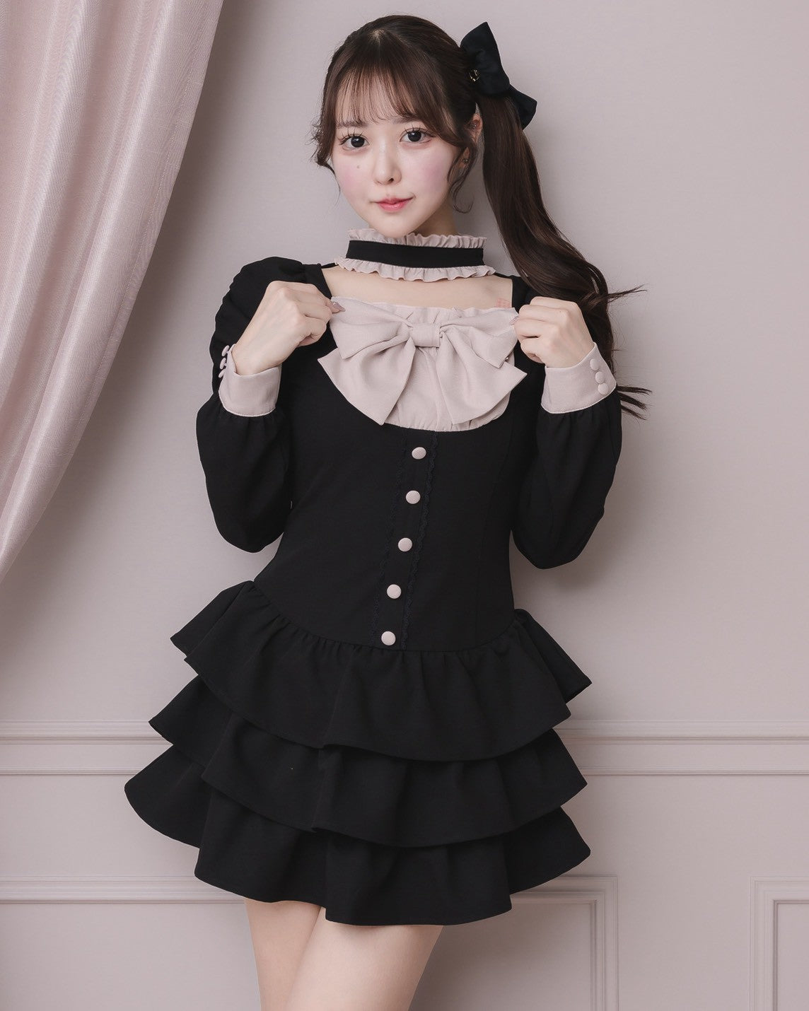 フロントリボンチョーカーティアードミニワンピ – pium