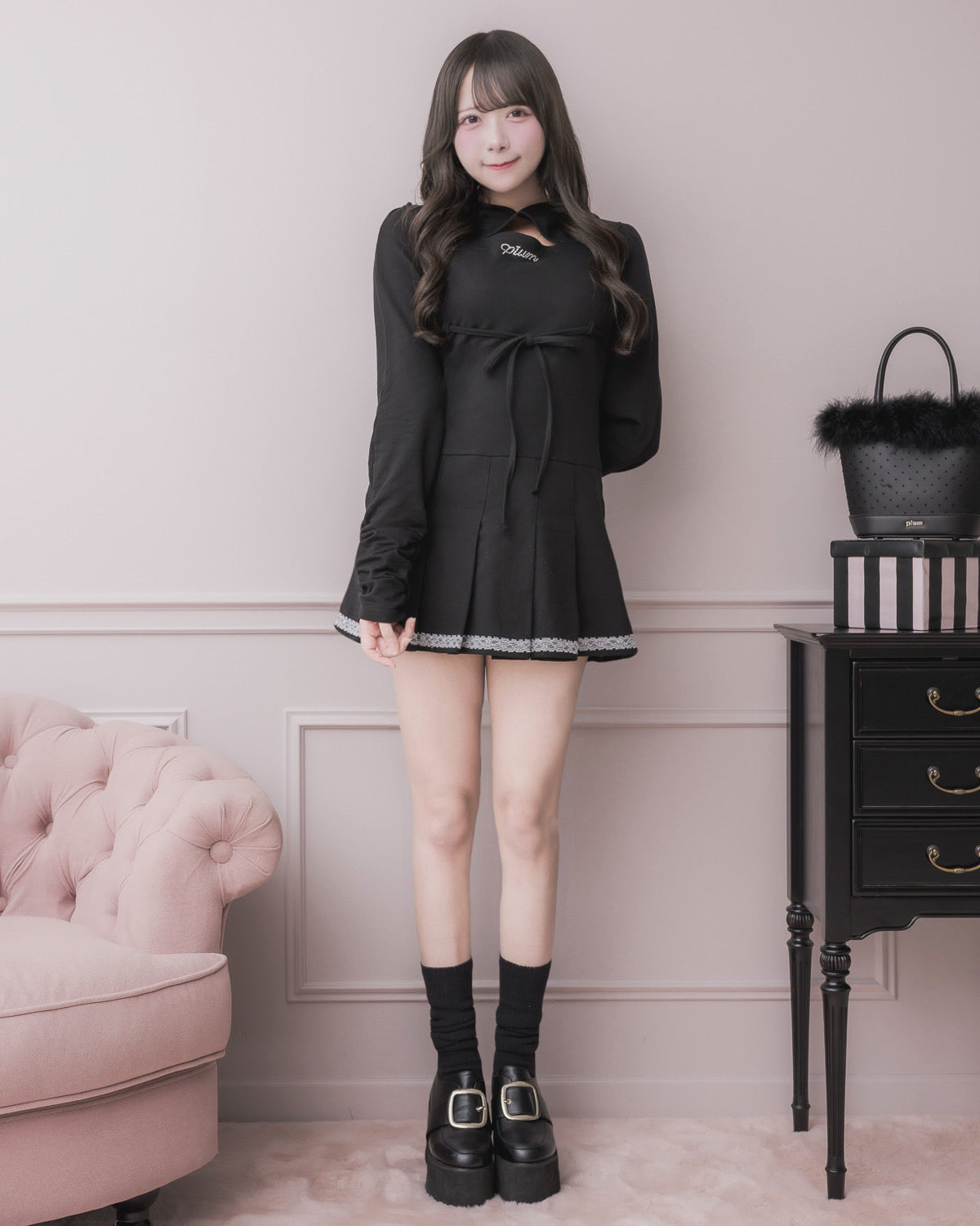 カットアウトプリーツ裏毛ミニワンピ – pium