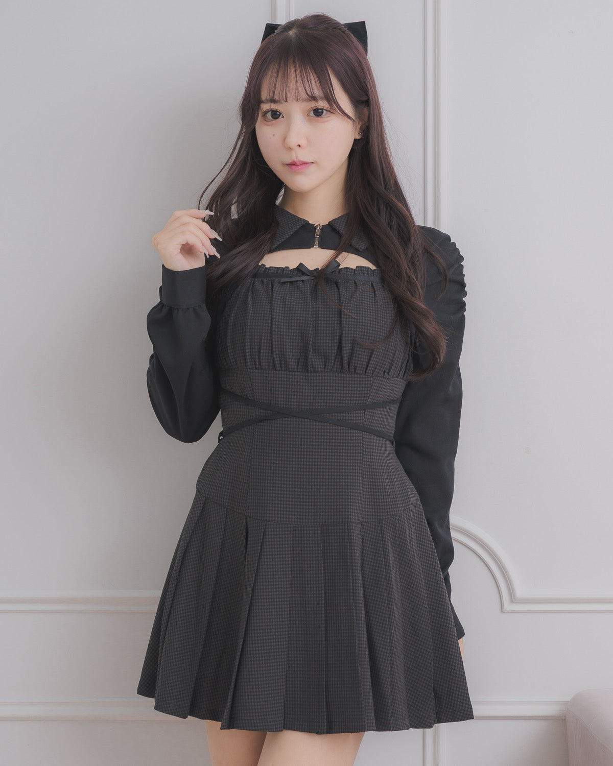 カットアウトレイヤードプリーツミニワンピ – pium