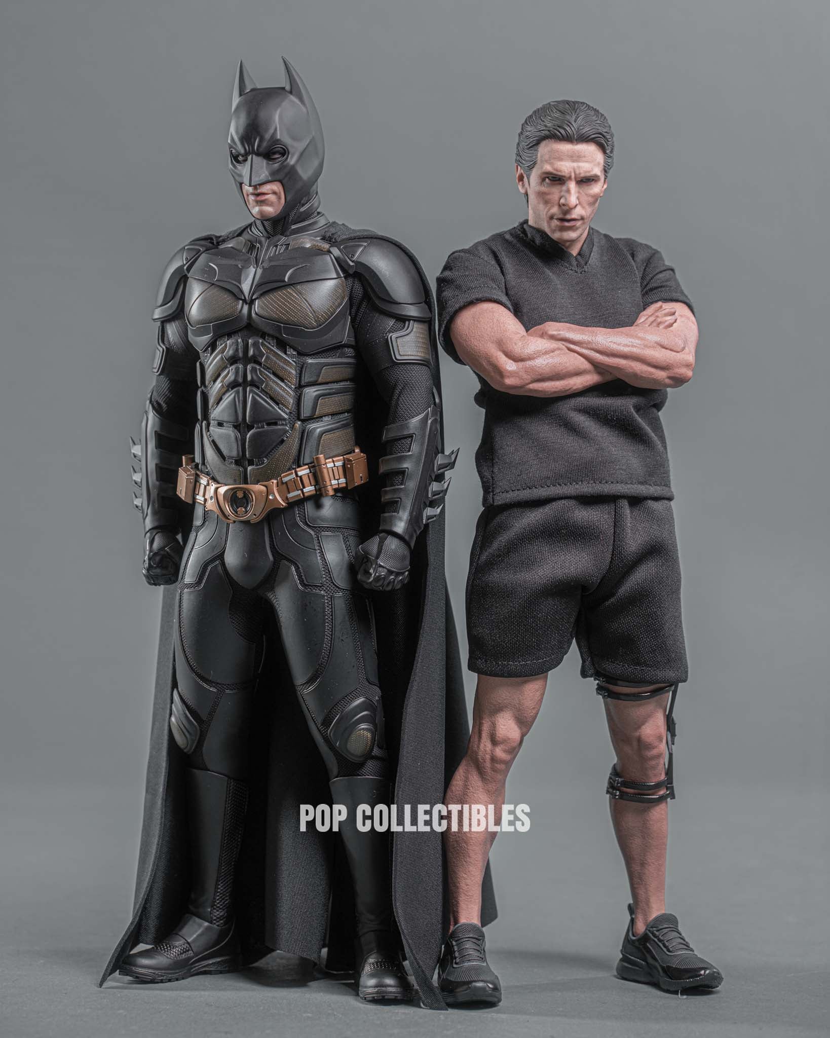 Hot Toys MMS702 The Dark Knight Rises: Batman Armory with Bruce