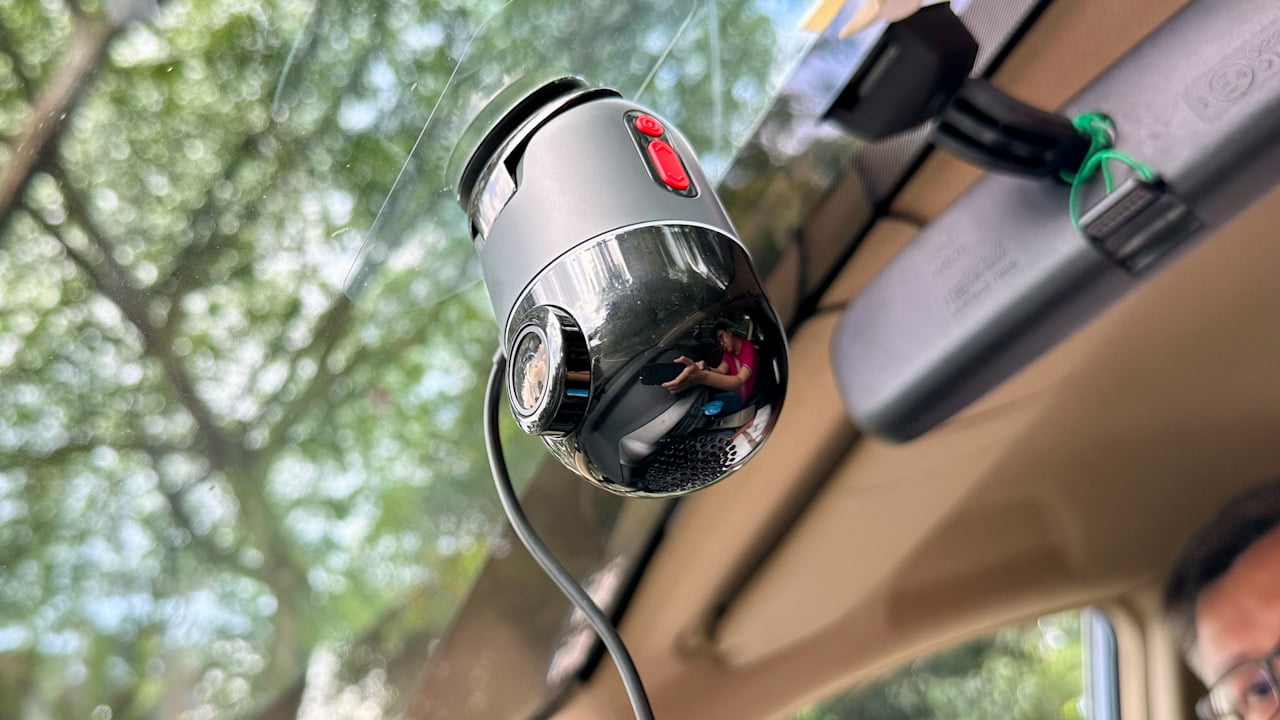 70mai Dash Cam Omni is a rotating camera with 360° coverage