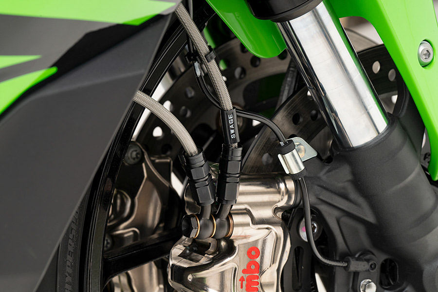 SWAGE-LINE PRO】 KAWASAKI ZX-4RR/ZX-4R SE 2024年モデル ブレンボ