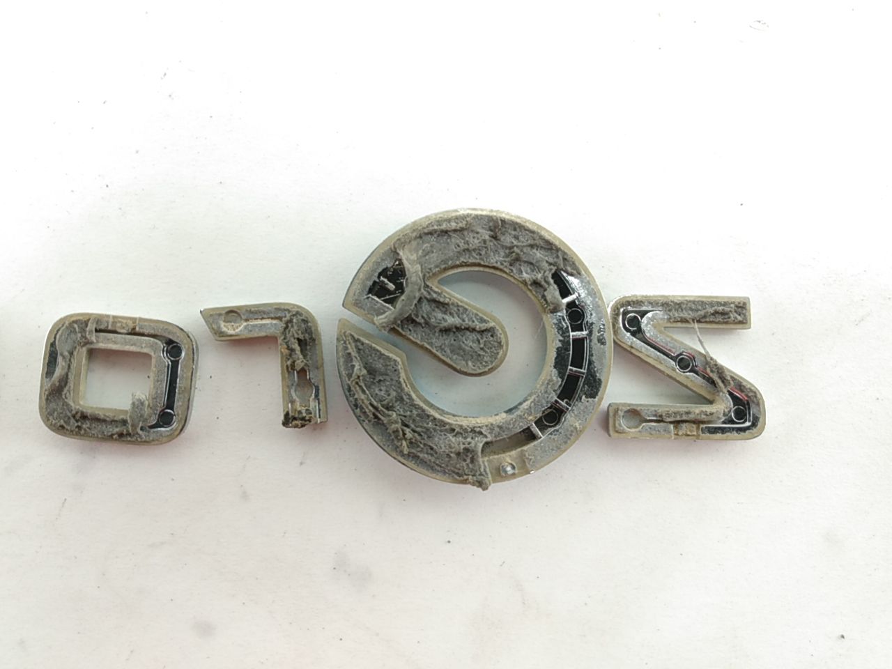 Nissan Leaf Front Right ZERO EMISSION Badge | Playground PAR