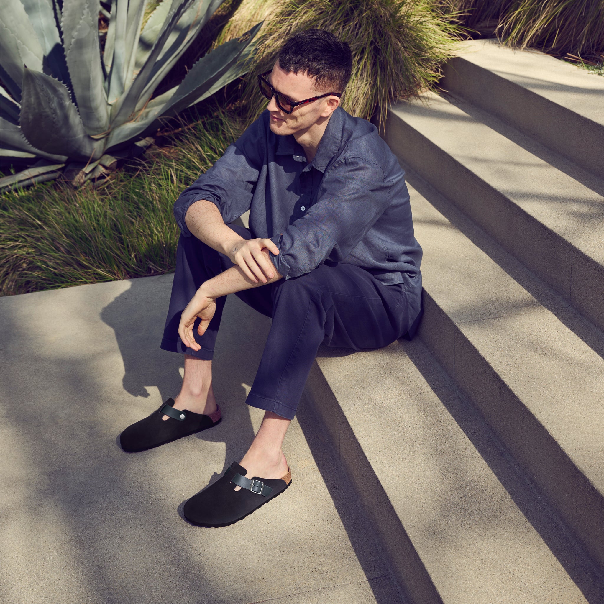 Men's Birkenstock Boston – Midnight Leather | Plaza Shoe Store