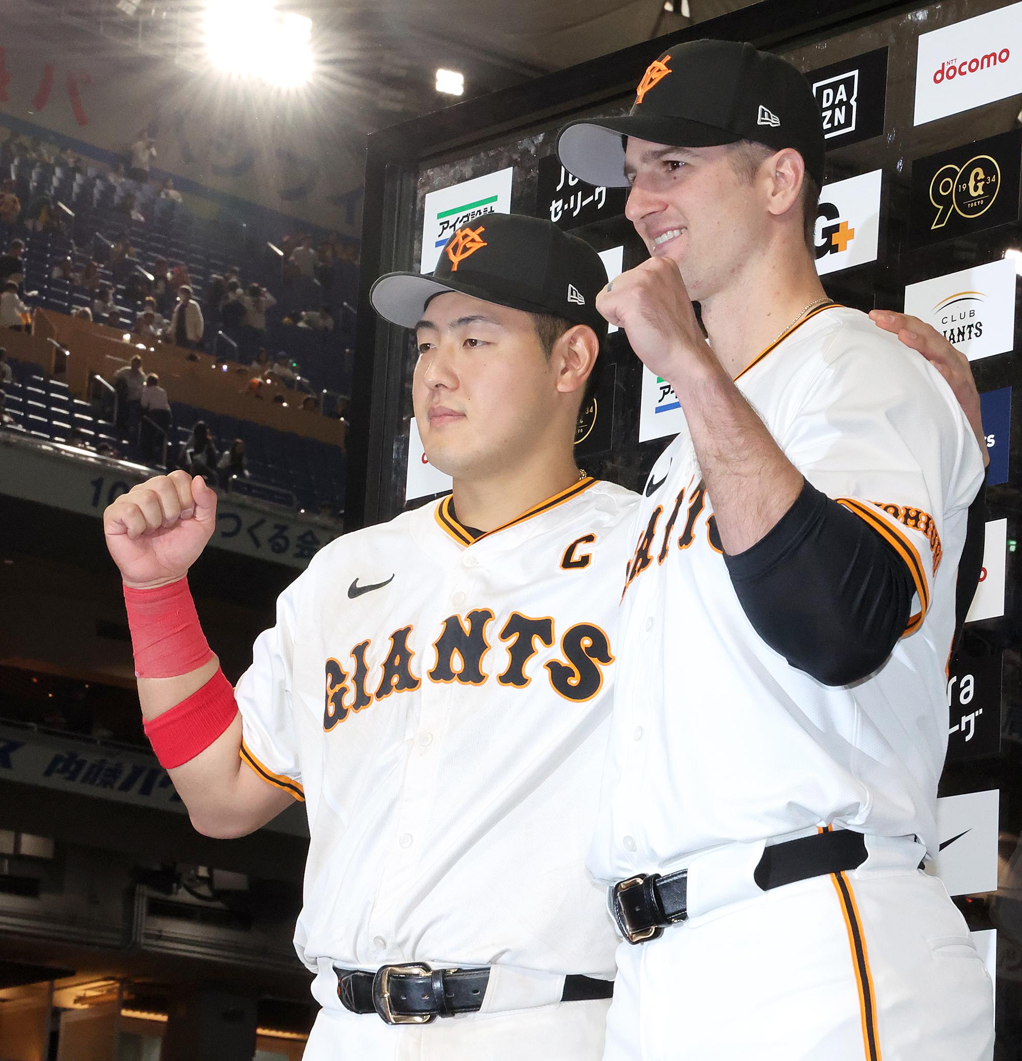 3、4月の「ヒーローズプレート」をオークションに出品 | 読売